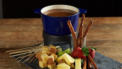 white-chocolate-caramel-fondue image
