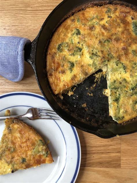 low-carb-crustless-quiche-with-bacon-broccoli-and-cheddar image