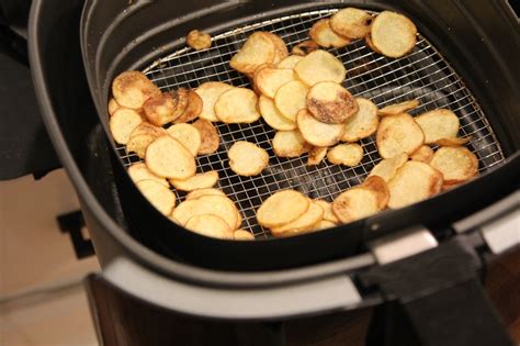 how-to-make-air-fryer-salt-and-vinegar-potato-chips image