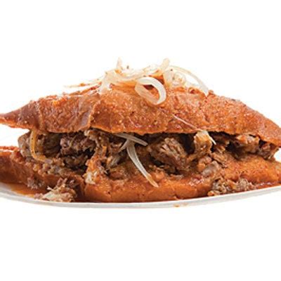 torta-ahogada-mexican-drowned-sandwich-saveur image