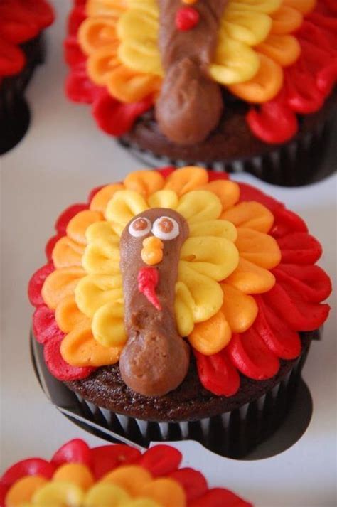cute-turkey-cupcakes-for-your-thanksgiving-dessert image