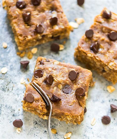 oatmeal-chocolate-chip-bars-one-bowl image