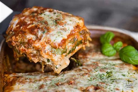 the-best-classic-homemade-lasagna-recipe-self image