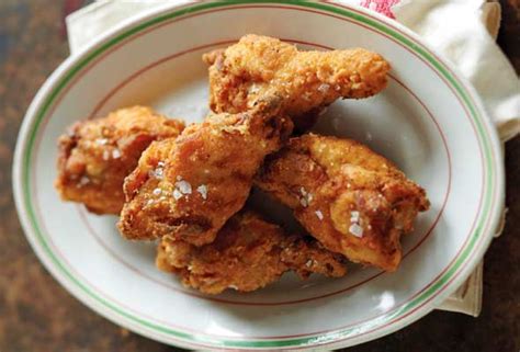 southern-fried-chicken-wings-recipe-leites-culinaria image