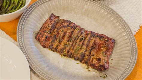grilled-skirt-steak-with-a-garlic-cilantro-rub image