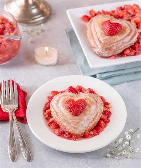 valentines-mini-cakes-a-well-seasoned-kitchen image