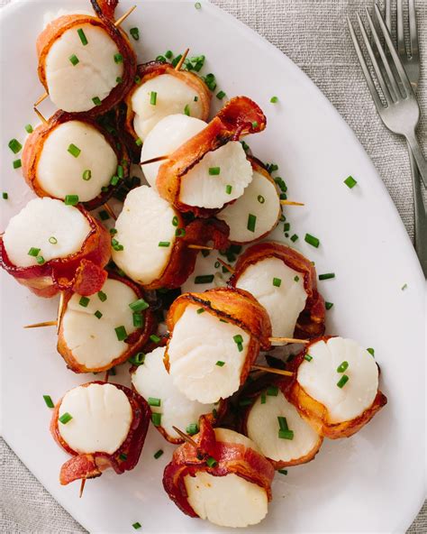 bacon-wrapped-scallops-kitchn image