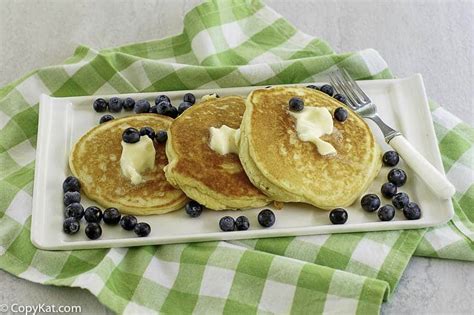 alton-browns-perfect-pancakes-copykat image