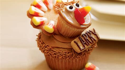 24-thanksgiving-cupcake-recipes-ideas-epicurious image