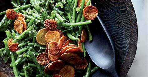 recipe-haricots-verts-salad-with-crispy-potato-chips image