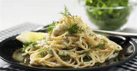 spaghetti-with-creamy-fennel-sauce-recipe-eat image