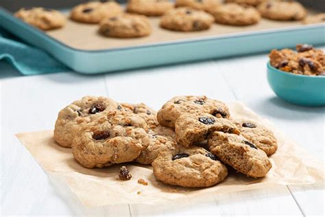 great-raisin-cookie-recipe-with-raisin-bran image