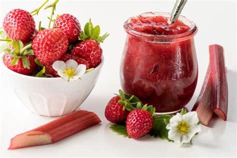 sugar-free-strawberry-rhubarb-jam-that-tastes-like image