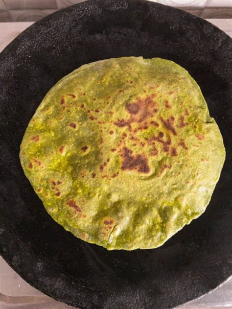 how-to-make-spinach-paratha-easy-and-healthy image