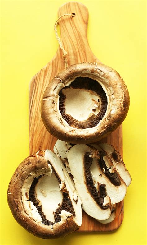 portobello-mushroom-stir-fry-minimalist-baker image