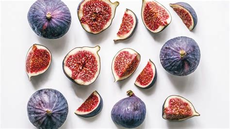 how-to-eat-figs-raw-baked-or-grilled-taste-of-home image