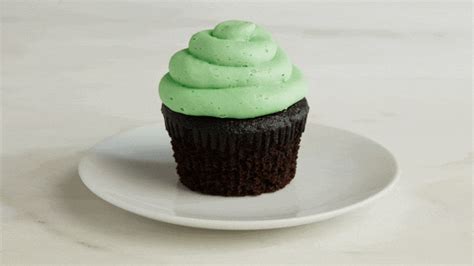 monster-cupcakes-recipes-hersheyland image