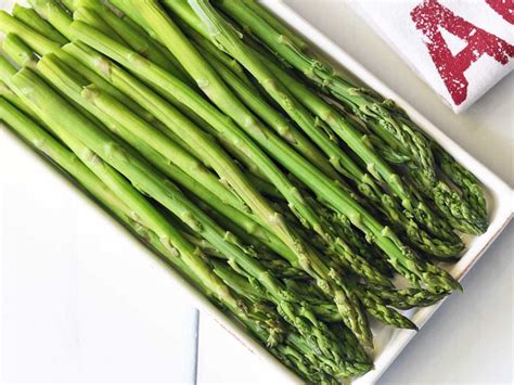 microwave-asparagus-healthy-recipes-blog image