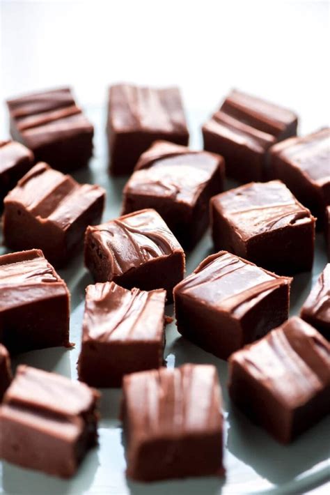 chocolate-fudge-just-10-minutes-to-make-lil-luna image