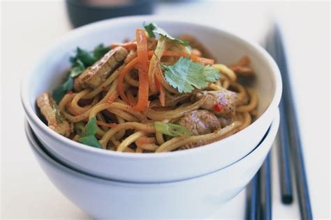 thai-style-pork-hokkien-noodle-stir-fry-wowfoodguru image