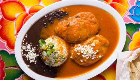 its-easy-to-fall-in-love-with-oaxacan-style-chiles-rellenos image