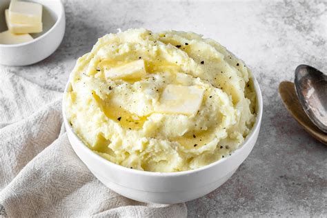 perfect-mashed-potatoes-recipe-the-spruce-eats image