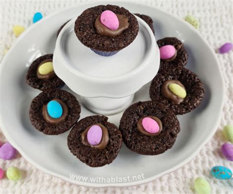 easter-brownie-bites-with-a-blast image