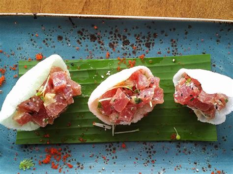recipe-ahi-tuna-poke-on-shrimp-cracker-kaiware image