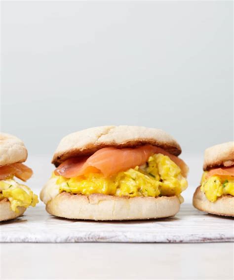 recipe-crme-frache-scrambled-egg-and-smoked image