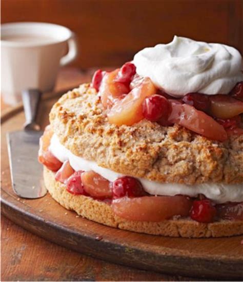 how-to-make-this-winter-shortcake-afternoon image