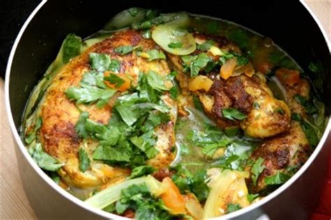moroccan-chicken-with-apricots-tasty-kitchen image