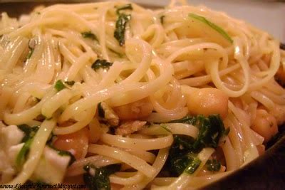 spaghetti-with-spinach-tuna-feta-cheese-living image
