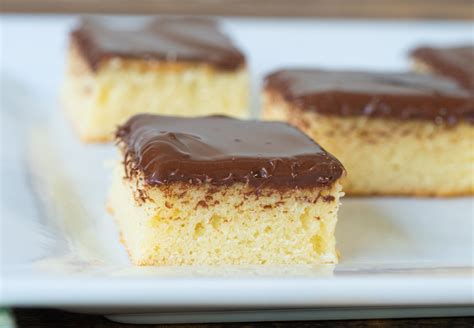 peanut-butter-tandy-cake-12-tomatoes image