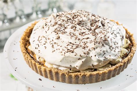 how-to-make-the-best-banoffee-pie-recipe-little-figgy image
