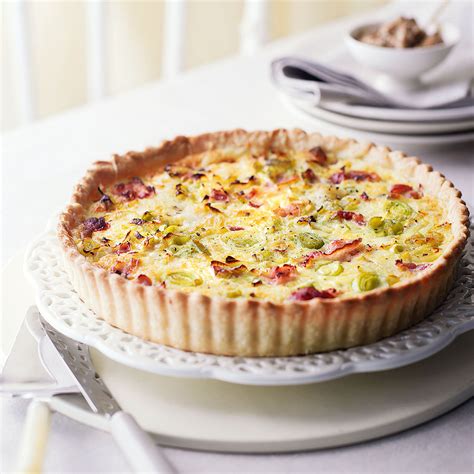 leek-bacon-and-cheddar-tart-cook-with-ms image