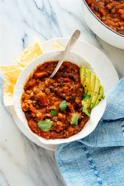 homemade-vegetarian-chili image