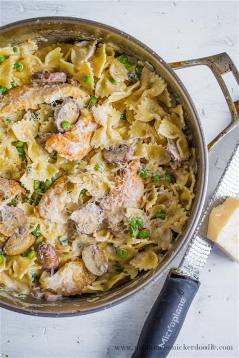 one-pan-chicken-and-peas-creamy-pasta-thirty image
