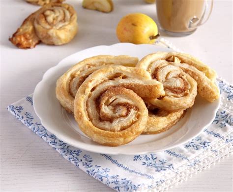 apple-pastries-with-cinnamon-and-puff-pastry-where-is image