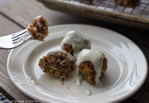 country-style-gravy-meatballs-hungry-enough-to-eat-six image