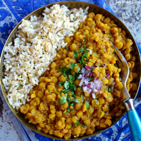 easy-split-pea-curry-vegan-high-protein-oil image