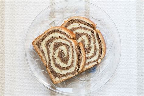 slovenian-potica-stuffed-sweet-bread image