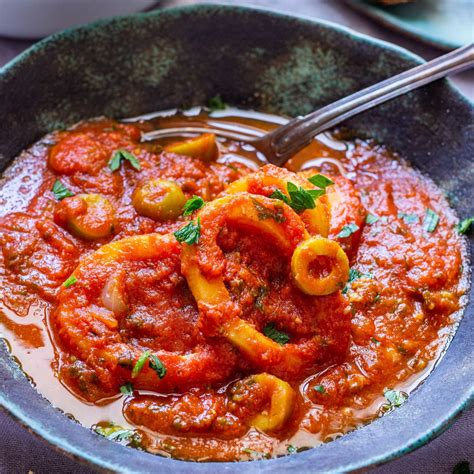 calamari-stew-recipe-happy-foods-tube image