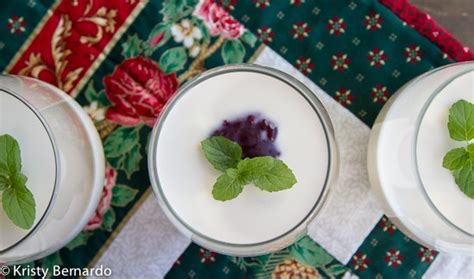 christmas-panna-cotta-the-wicked-noodle image