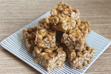 cereal-on-the-go-with-3-ingredient-cheerio-breakfast image