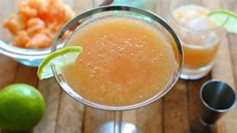 papaya-daiquiris-recipe-tablespooncom image