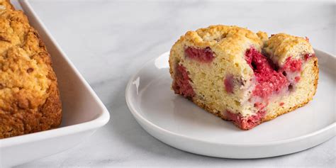 raspberry-sour-cream-coffee-cake-recipe-splenda image