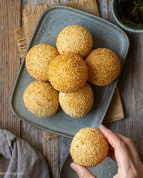 how-to-make-crispy-sesame-balls-jian-dui-woonheng image