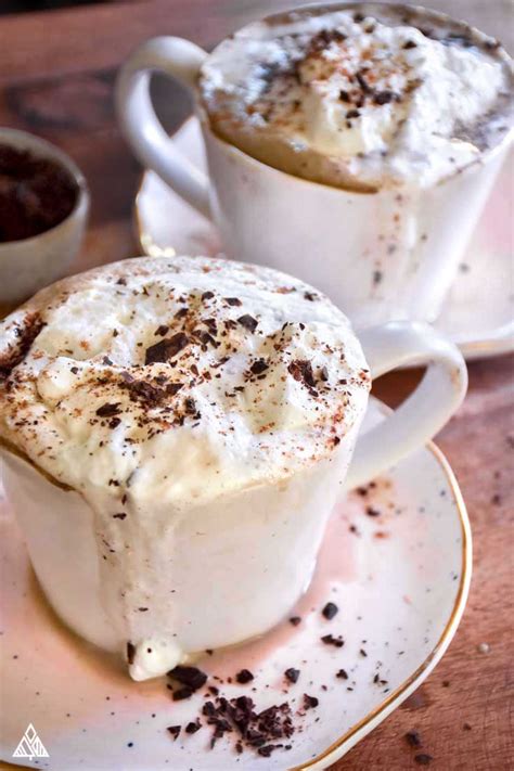 low-carb-keto-hot-chocolate-little-pine-kitchen image