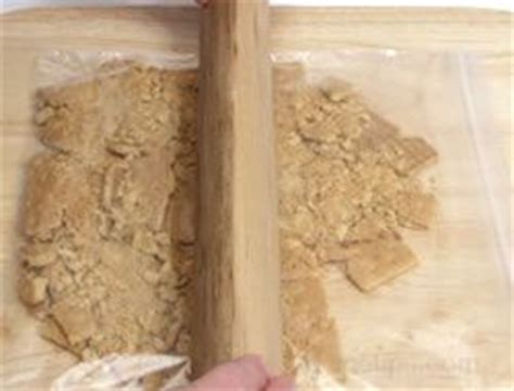crumb-crust-how-to-cooking-tips-recipetipscom image