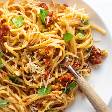 linguine-with-sun-dried-tomatoes-and-olives-giadzy image